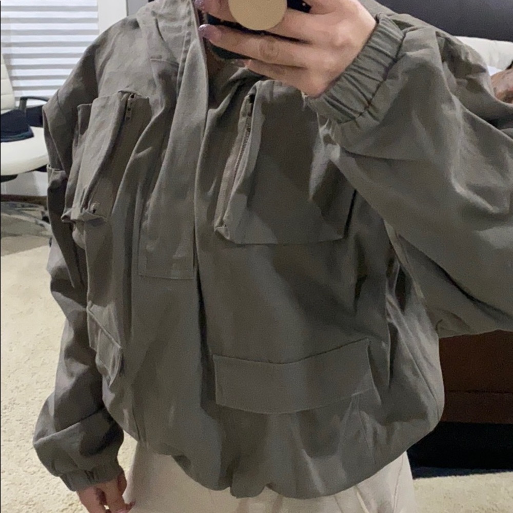 Taupe Utility pullover - Picture 6 of 6